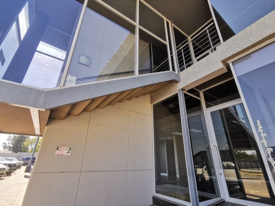 To Let commercial Property for Rent in Flamwood North West